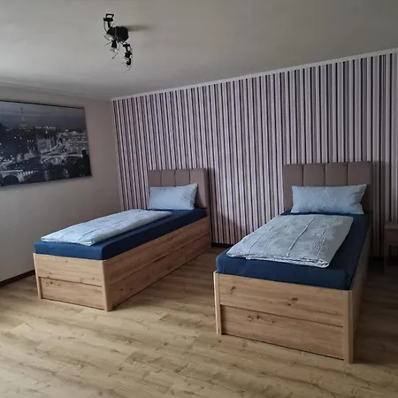 Semesterbostad Ferienzimmer-monteurzimmer